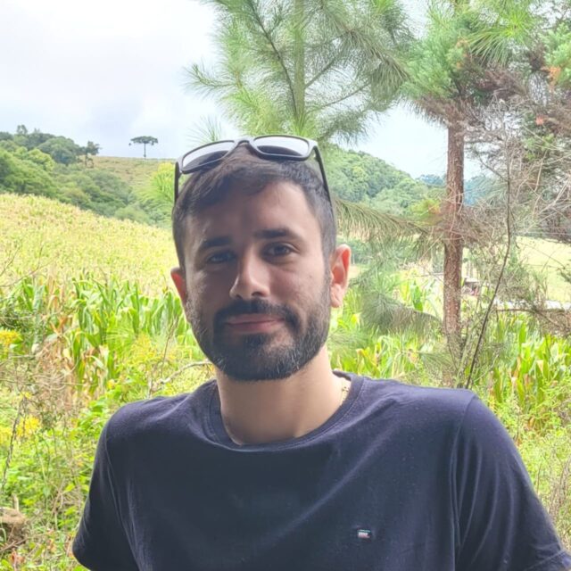 https://www.bioflore.com.br/wp-content/uploads/2024/08/Filipe-Tenedini-Bioflore-640x640.jpeg